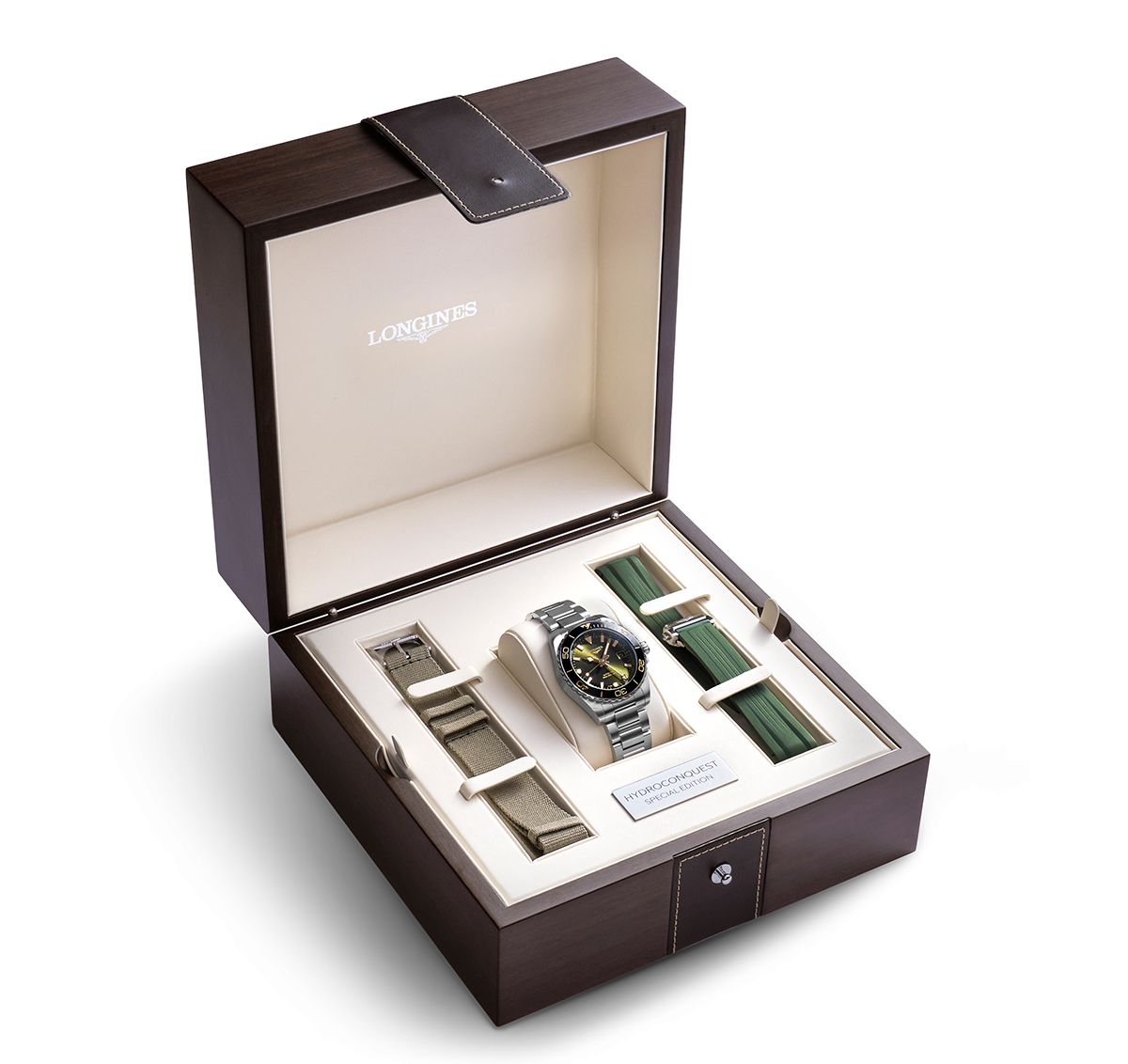 Cortina-Watch-Longines-HydroConquest-GMT-online-exclusive-box