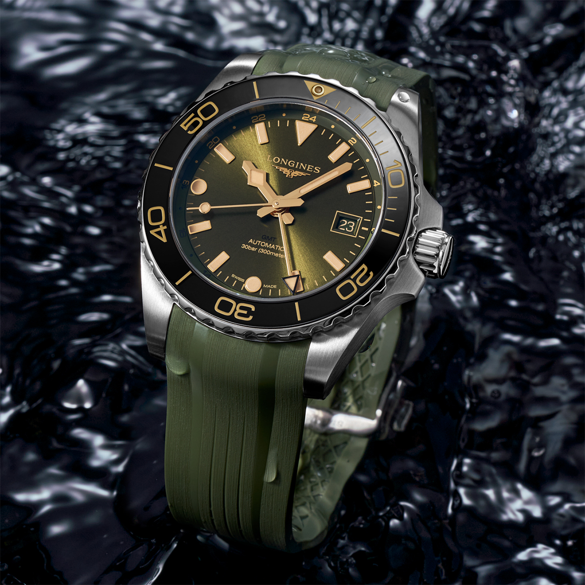 Cortina-Watch-Longines-HydroConquest-GMT-online-exclusive-lifestyle