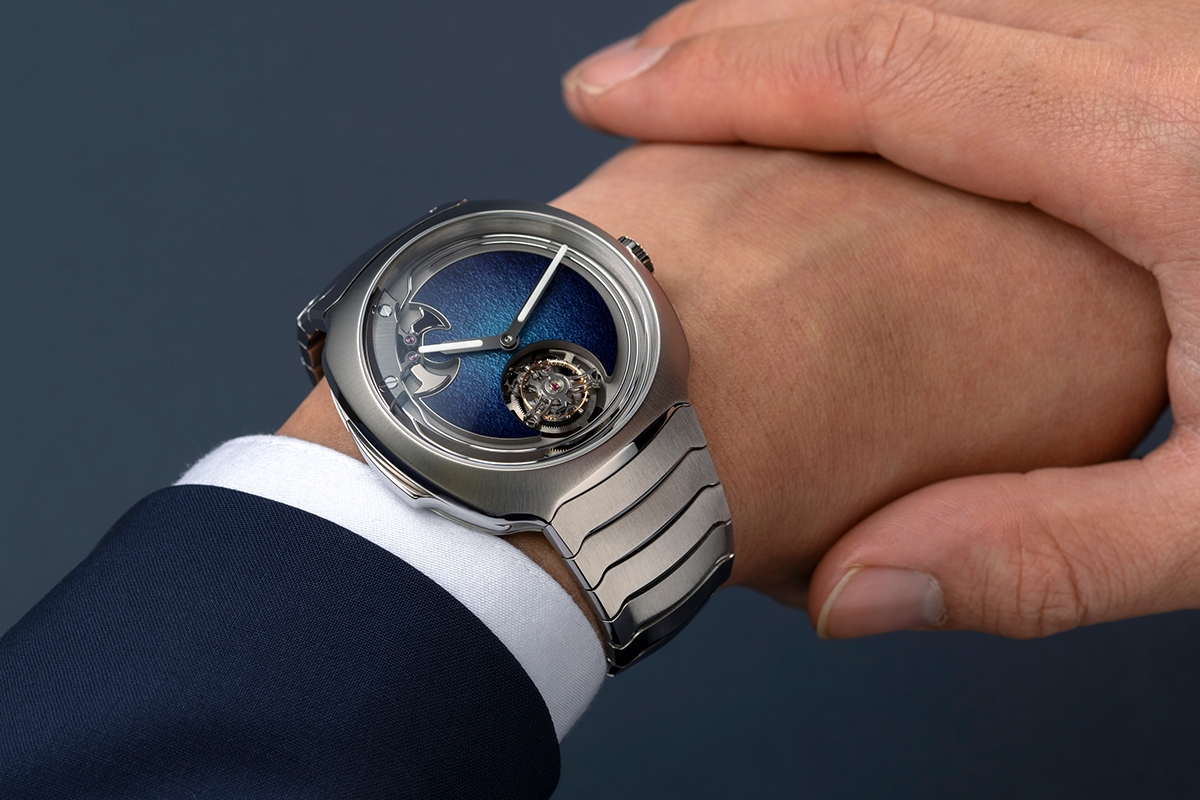 Cortina Watch H.moser .cie Streamliner Concept Minute Repeater Tourbillon Blue Enamel Featured