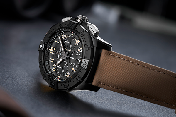 Breitling Avenger B01 Chronograph 42 Night Mission-cortinawatch