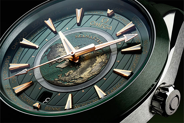 Omega-Seamaster-Aqua-Terra-Worldtimer-steel-green-dial-closeup-cortinawatch