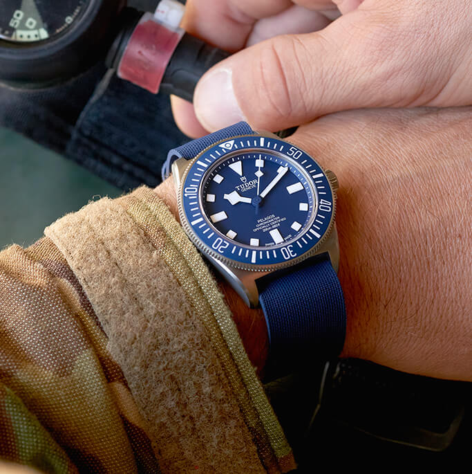 Checkered 2 Visual Pelagos Fxd