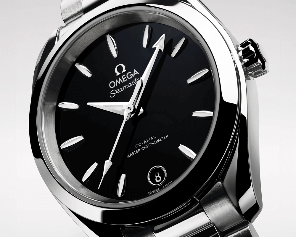 Omega Seamaster Aqua Terra 150m 220.10.34.20.01.001 Cortina Watch Closeup