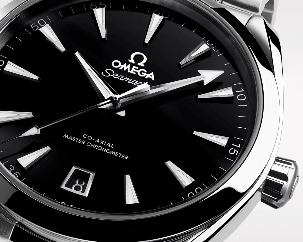 Omega Seamaster Aqua Terra 150m 220.10.41.21.01.002 Cortina Watch Closeup