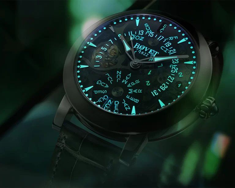 BOVET_Recital-21-Green-Sapphire-Dial-Titanium_Cortina-Watch-Superluminova