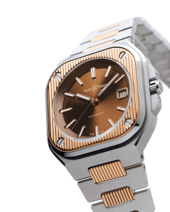 Bell & Ross_BR 05 Artline Steel & Gold_Cortina Watch - closeup 2