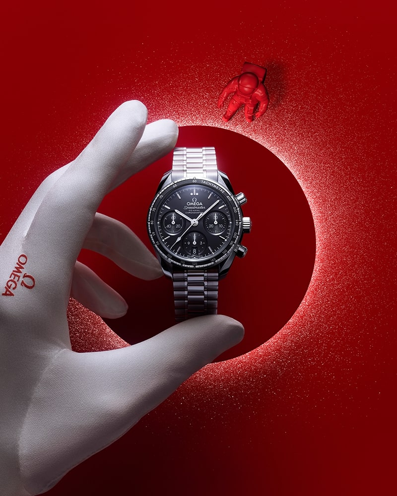 OMEGA_Speedmaster 38 mm_324.30.38.50.01.001_Festive Season_Cortina Watch