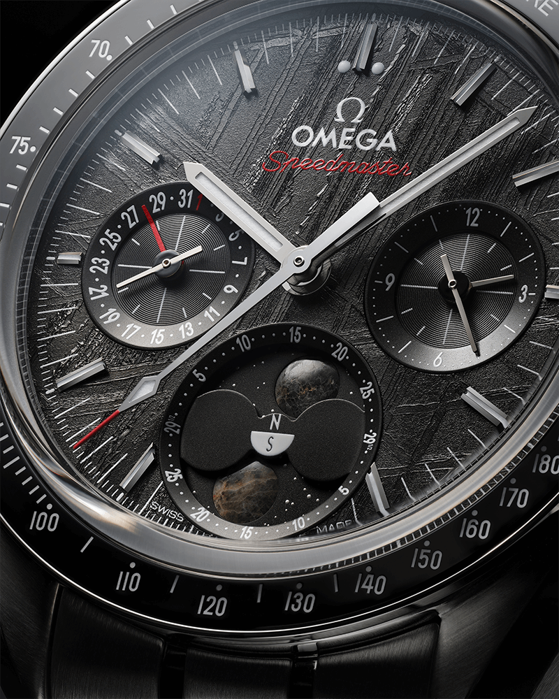 OMEGA_Speedmaster Moonphase Meteorite_304.30.43.52.01.001_Cortina Watch - closeup (1)